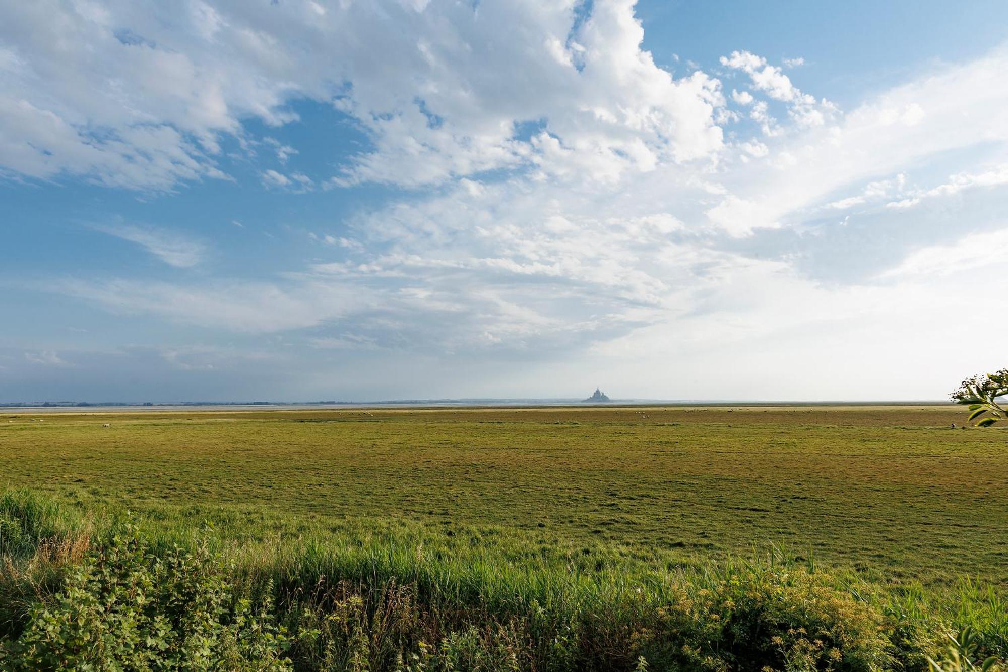 Entre Mont St Michel Et Merveille Vains Екстер'єр фото
